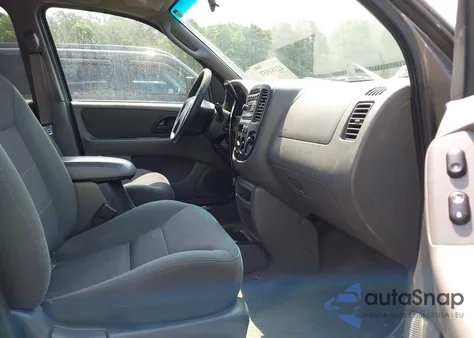 2002 Ford Escape Xlt из США, поврежденный, VIN 1FMYU041X2KD01548